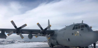 El Hércules C130 despegó el lunes a las 16.55 hora local (19.55 GMT) de la base militar de Chabunco, en Punta Arenas.