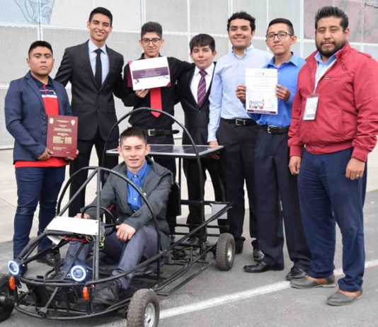 Estudiantes del Instituto Politécnico Nacional (IPN), desarrollaron un go kart al que le adaptaron un panel solar, vidrios fotovoltaicos y una suspensión regenerativa que lo hace único en su tipo.