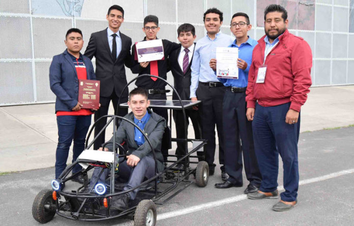 Estudiantes del Instituto Politécnico Nacional (IPN), desarrollaron un go kart al que le adaptaron un panel solar, vidrios fotovoltaicos y una suspensión regenerativa que lo hace único en su tipo.