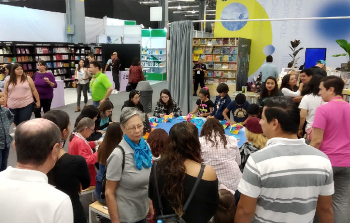 Durante la edición número 33 de la Feria Internacional del Libro de Guadalajara, el stand del Conacyt ofrecerá al público 99 actividades dirigidas por 84 expertos.