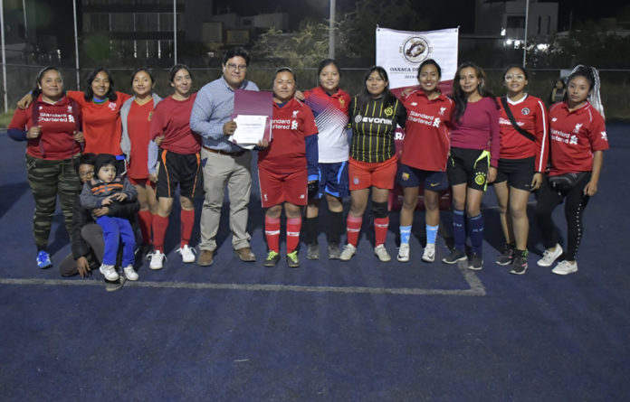 Las y los ganadores de esta justa deportiva fueron los equipos representativos del Mercado Zonal de Santa Rosa Panzacola y el Mercado La Cascada.