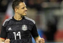 El Angeles Galaxy fichó al delantero mexicano Javier ‘Chicharito’ Hernández, procedente del Sevilla, y se convertirá en el futbolista mejor pagado de la Major League Soccer, informó ‘Sports Illustrated’.