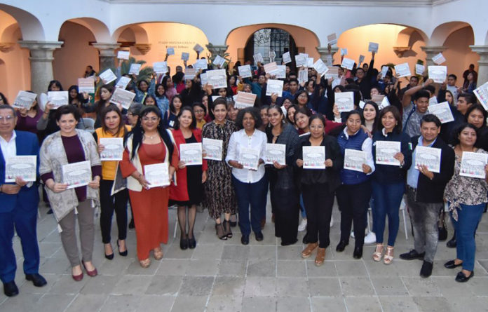 En el Museo de Arte Contemporáneo de Oaxaca presentaron la versión ilustrada de la Ley General de Acceso de las Mujeres a una Vida Libre de Violencia.