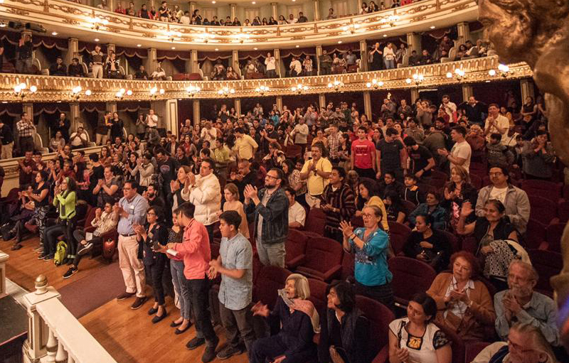 En Oaxaca, la pieza pudo ser escuchada por primera vez en el Teatro Macedonio Alcalá.