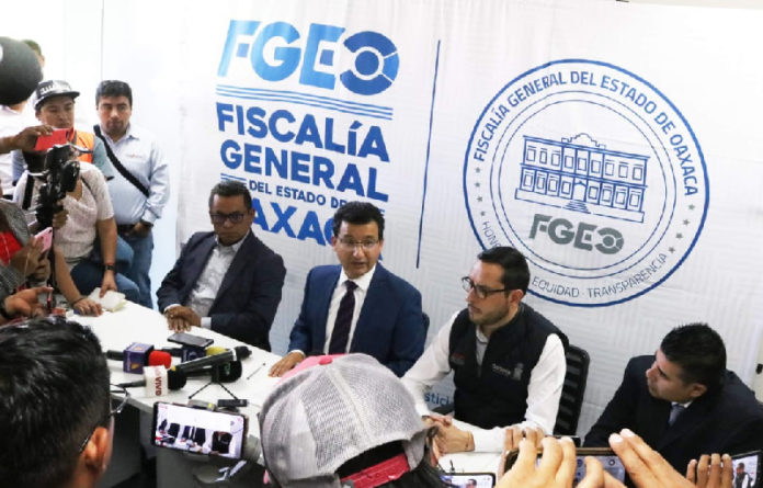 La Fiscalía General ha solicitado la colaboración de las 32 Fiscalías y Procuradurías del país, así como el apoyo de la INTERPOL para la emisión de la Ficha Roja.