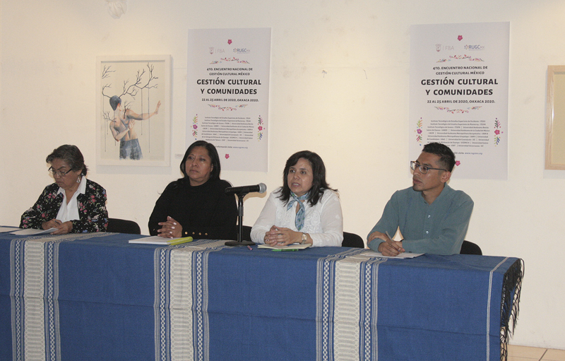 La coordinadora de Posgrado en Gestión Cultural, Agustina Limón y Sandoval, la Directora de la Facultad de Bellas Artes, Lili Urbieta Morales, la Presidenta de la Red Universitaria de Gestión, Atziri Molina, y el coordinador Académico de la FBA de la UABJO, Luis Omar Santiago Hernández.