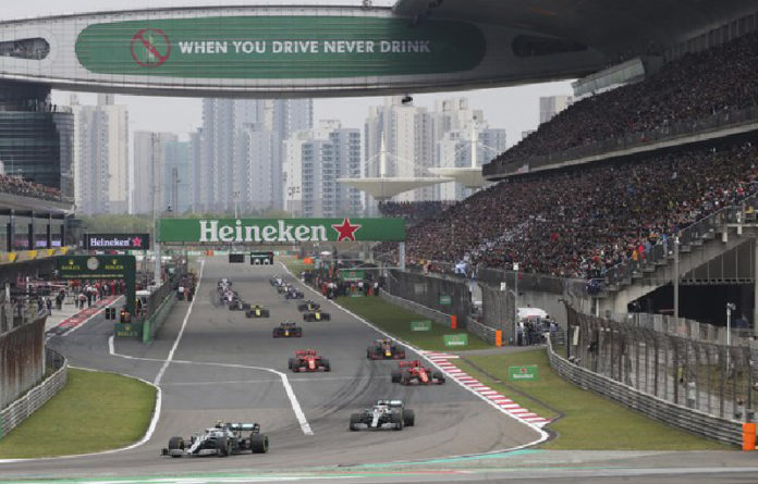 Pilotos durante el GP de China de 2019 en el Circuito Internacional de Shanghái. Foto Ap.