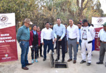 El munícipe inauguró la construcción de la red de agua potable en la calle camino al campo de futbol, en beneficio de 868 habitantes.