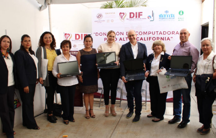 Gracias a la gestión de la Presidenta de DIF Municipal, Patricia Banfield, la ciudad estadounidense donó 60 equipos de cómputo.