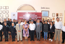 Con el curso taller “Primeros Auxilios Psicológicos a Víctimas de Violencia Familiar” se dota de herramientas para proteger, actuar de manera eficaz y oportuna a favor de las y los ciudadanos afectados.