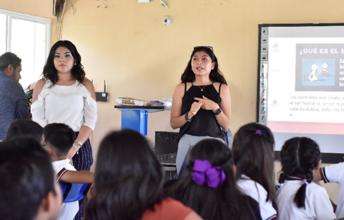 Con clases interactivas, alumnado de la Escuela Primaria “20 de Noviembre” conoció los alcances, sanciones y normas del Reglamento Sanitario de Control y Protección a los Animales Domésticos de Compañía.