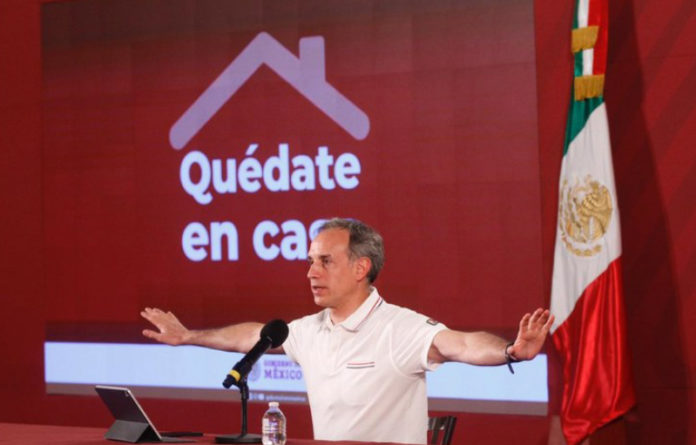 Hugo López-Gatell acudió solo a la conferencia de este domingo. Foto Cristina Rodríguez.