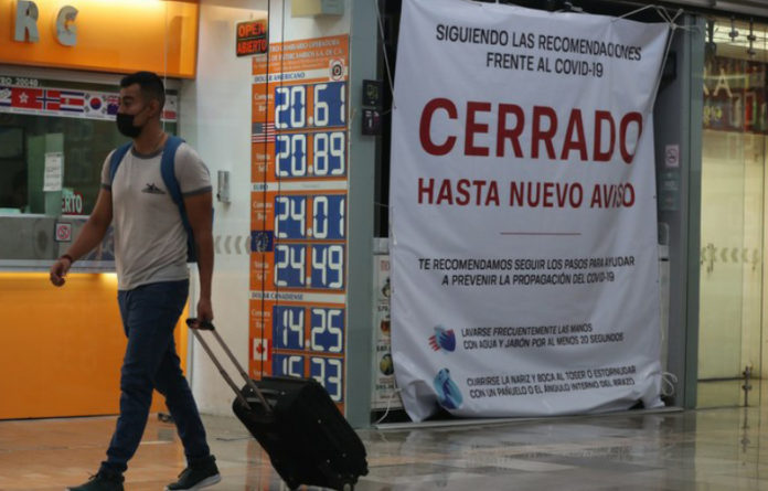 Ante la contingencia un sinnúmero de negocios han cerrado en la CDMX. Foto José Antonio López.