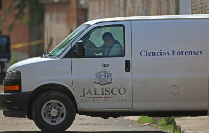 Al menos 25 personas han muerto en Jalisco por la ingesta de alcohol adulterado. Foto Cuartoscuro/Archivo.