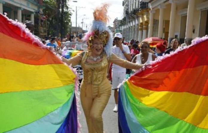 En el Día Internacional contra la Homofobia, la Suprema Corte de Justicia hizo un llamado en contra de la discriminación. Foto Ap.