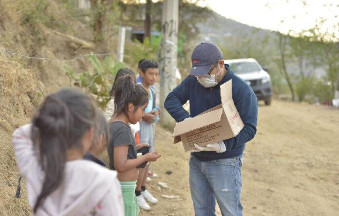 La Dirección de Desarrollo Humano y servidores públicos municipales han dado seguimiento a la iniciativa del edil Oswaldo García Jarquín en 71 colonias.