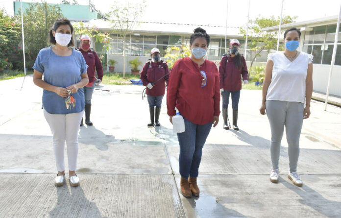 Se coordinan esfuerzos con instituciones educativas para efectuar tareas de lavado y esterilización.