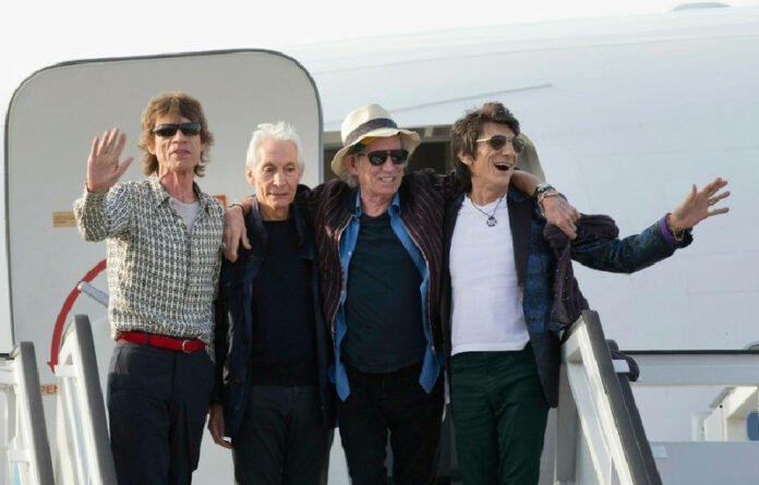 Mick Jagger, Charlie Watts, Keith Richards and Ron Wood, los Rolling Stones, al llegar a La Habana el 24 de marzo de 2016. Foto Ap.