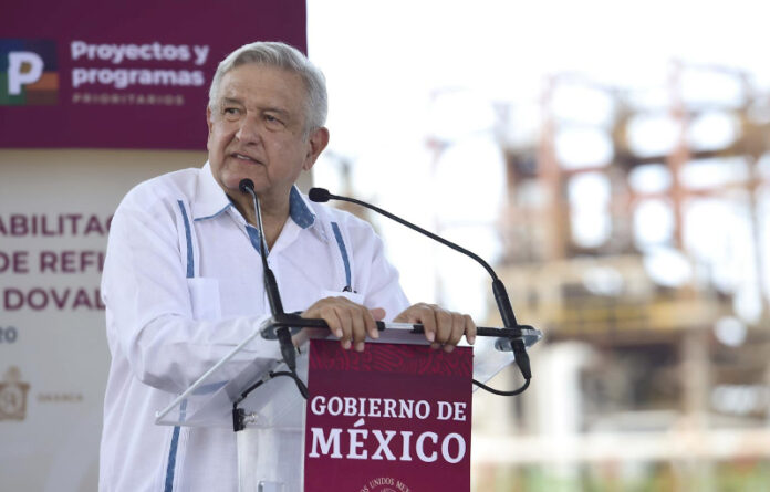 López Obrador afirmó que es posible financiar proyectos para el desarrollo nacional con una administración austera y honesta del presupuesto público.