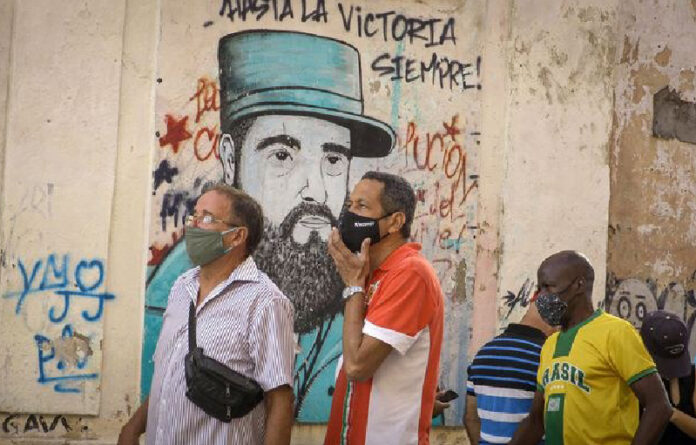 En Cuba luego de 130 días del primer caso de Covid-19, no se reportaron contagios nuevo este lunes. Foto Afp.