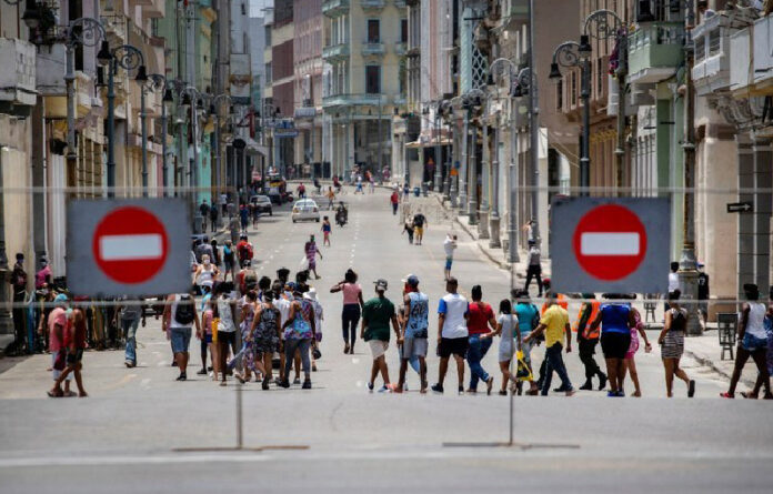 En la imagen, el centro de La Habana, en Cuba. Foto Ap.