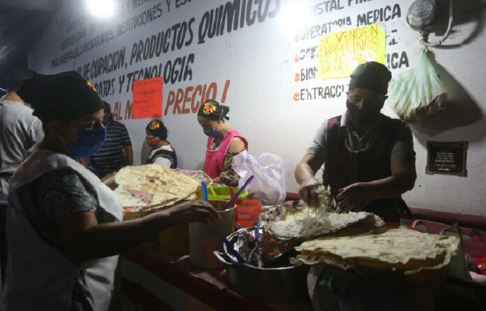 El puesto de tlayudas de Doña Brígida en Oaxaca. Foto Jorge A. Pérez Alfonso.