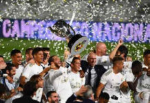 El Madrid consiguió su primer campeonato liguero desde que el técnico Zinedine Zidane retornó al banquillo tras un breve asueto. Foto Afp.