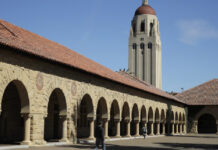 Campus de la Universidad de Stanford, en California. Foto Ap.