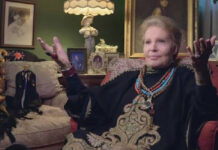 Escena de la película 'Mucho mucho amor: la leyenda de Walter Mercado'.Foto Ap.