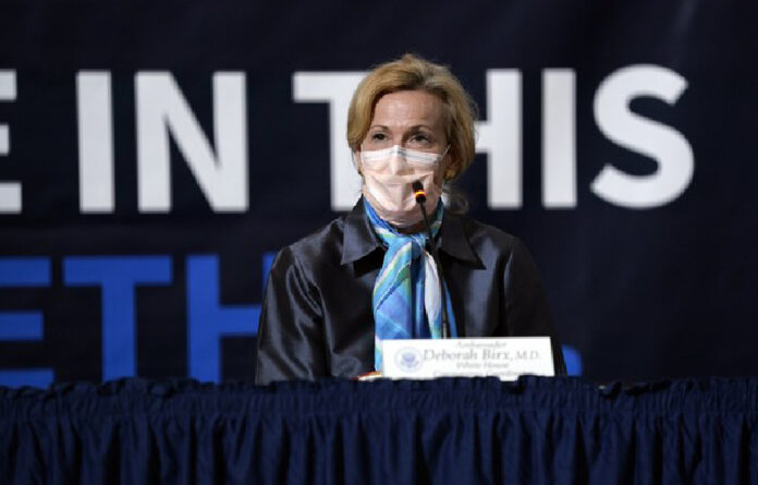 La coordinadora de respuesta a la Covid-19 en EU, Deborah Birx, hizo una sombría advertencia sobre el aumento de los contagios de coronavirus. Foto Ap.