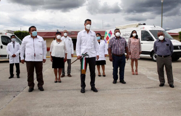 Con la firma de un convenio con este municipio, se otorga la certeza jurídica después de 15 años en los predios de hospitales y centros médicos establecidos en este lugar.