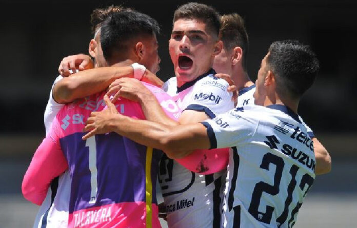 Los Pumas de la UNAM se mantienen invictos en el Guardianes 2020 y con 13 puntos son segundo lugar de la clasificación. Foto Afp.