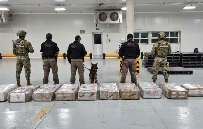 Droga confiscada en Manzanillo, Colima. Foto cortesía de Semar.