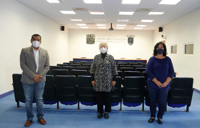 Se inauguraron dos aulas y se develó placa conmemorativa de auditorio.