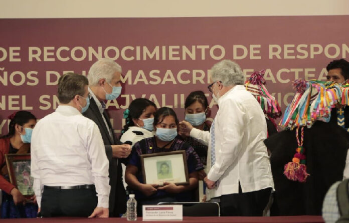 El reconocimiento del Estado se pronunció en tzotzil y en español. Foto cortesía de Gobernación.