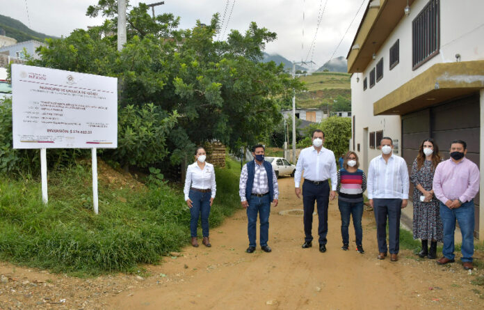 Reitera el munícipe de Oaxaca de Juárez el compromiso de la administración que preside para seguir favoreciendo el bienestar de las familias capitalinas.