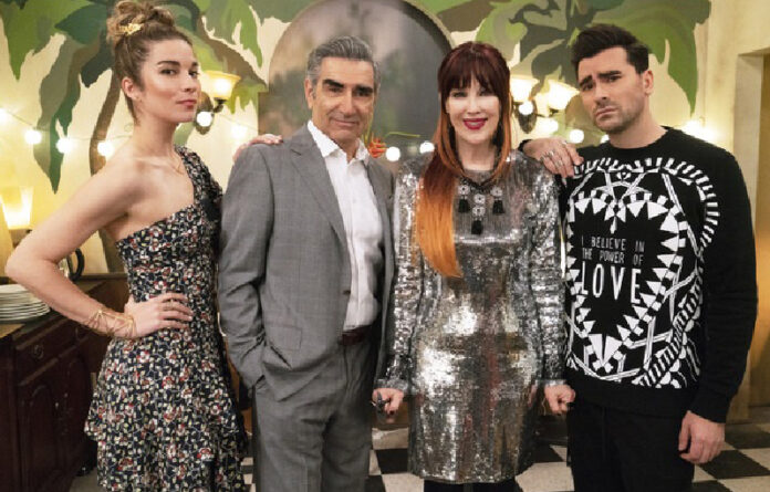 El programa ‘Schitt's Creek’ está nominado a un premio Emmy a la mejor serie de comedia. Foto Ap.