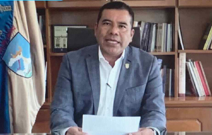 El rector de la UABJO, Eduardo Bautista Martínez, participó en el foro virtual de parlamento abierto “Construyendo la Nueva Legislación para la Educación Superior” organizado por la Comisión de Educación del Senado de la República.