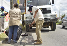 Del 12 al 15 de octubre, el Ayuntamiento de la ciudad intervino con bacheo 163.07 metros cuadrados de superficie en diversas vialidades y 750 metros cuadrados de renivelación y reconstrucción en la calle de Galeana.