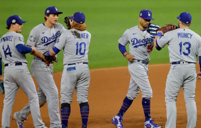 Los Dodgers celebran su victoria 4-2 sobre Tampa Bay. Foto Afp.