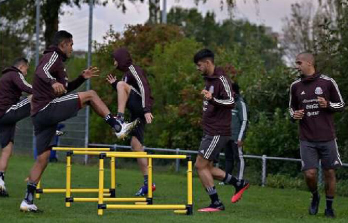 Torrado señaló que la finalidad es darle la mejor preparación posible al Tricolor rumbo a Qatar y alcanzar como mínimo el top 8 mundial. Foto Twitter @miseleccionmx.