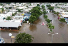 El fraccionamiento Las Américas, en el norte de Mérida, Yucatán, fue una de las zonas más afectadas por el huracán ‘Delta’, con inundaciones hasta de 70 centímetros de altura. Foto La Jornada Maya / Israel Mijares.