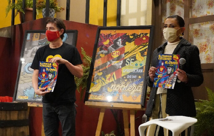 Roberto Gómez Fernández en el lanzamiento del álbum de colección con personajes creados por Chespirito. Foto cortesía Panini.