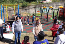 La presidenta del DIF Oaxaca, Ivette Moran de Murat entregó un parque infantil incluyente en Villa Talea de Castro, región de la Sierra Norte. Dicho parque tuvo una inversión superior a los 470 mil pesos.